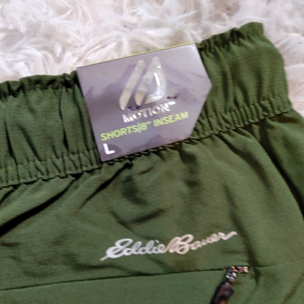 Eddie Bauer Performance Shorts - Picture 3 of 5